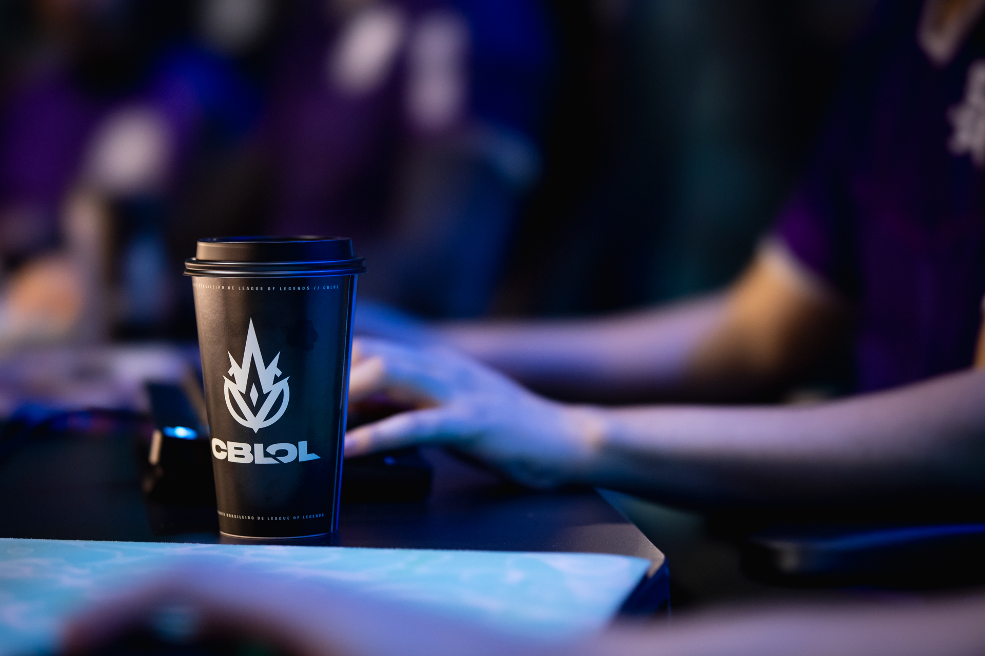A terceira semana da rodada do CBLOL já chegou, e com ela, muitas novidades e reviravoltas vieram junto.