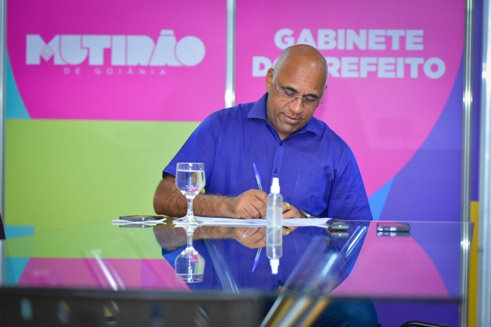 O agora ex-secretário municipal de Infraestrutura, Denes Pereira, presidente estadual do Solidariedade, pediu afastamento do cargo após a operação | Foto: Jucimar de Sousa/Prefeitura de Goiânia