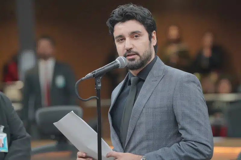 A informação foi divulgada no início da manhã desta quarta-feira (19/6) em palanque na Região da 44. | Foto: Divulgação