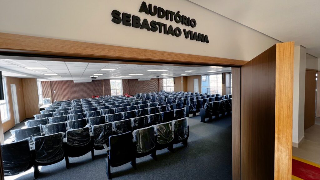Conheça modernidade da nova sede da Câmara de Aparecida
