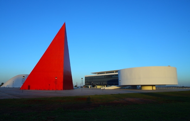 centro cultural oscar niemeyer tera salas de cinema ate final do semestre