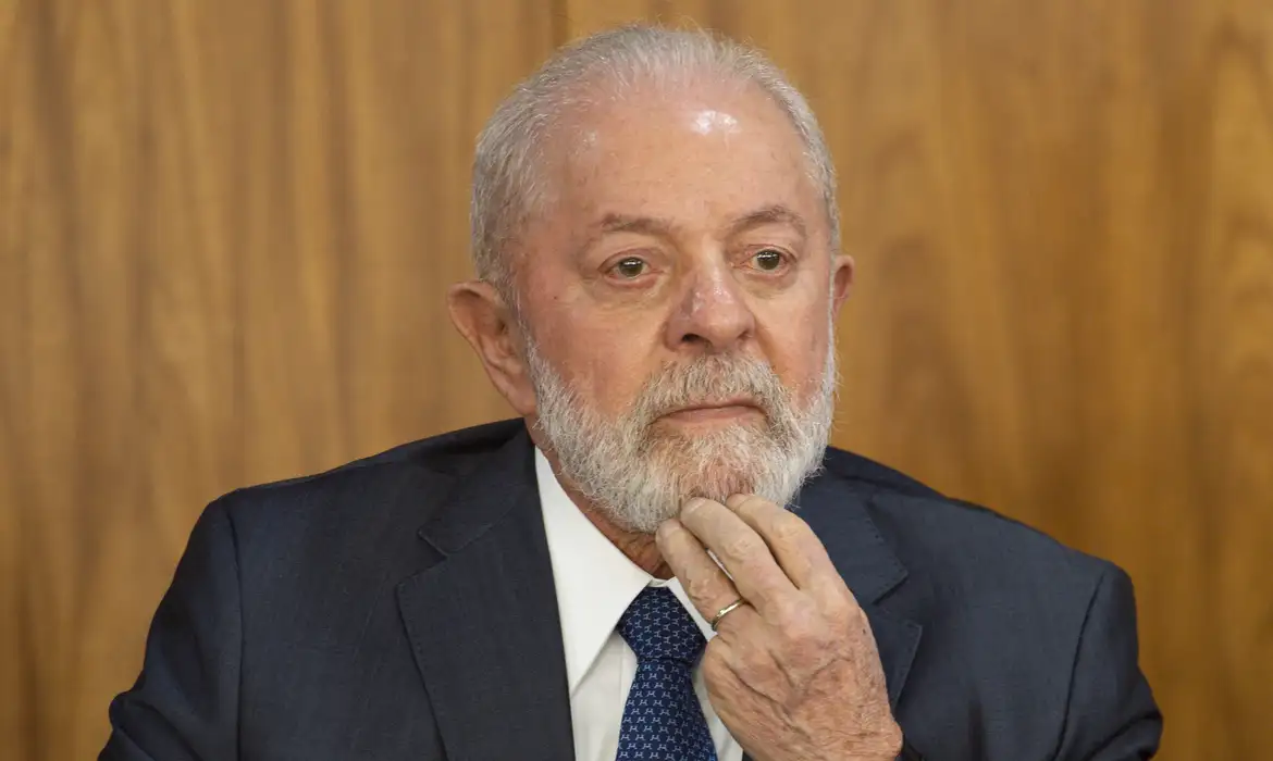 Lula e Putin conversaram por telefone nesta segunda