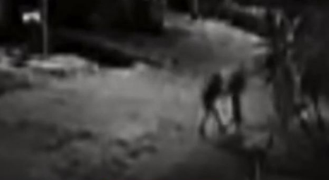 O homem foi espancado e queimado vivo após ser liberado da cadeia. Foto: Reprodução.