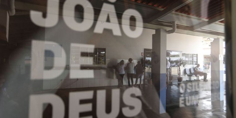 Abadiânia: movimentação na Casa de Dom Inácio, onde o médium João de Deus realiza atendimentos e cirurgias espirituais (Foto: Divulgação/ Marcelo Camargo/Agência Brasil) Abadiânia: movimentação na Casa de Dom Inácio, onde o médium João de Deus realiza atendimentos e cirurgias espirituais (Foto: Divulgação/ Marcelo Camargo/Agência Brasil)