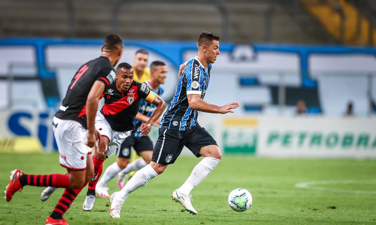 Churin marcou o segundo gol do Grêmio na vitória sobre o Atlético Goianiense, em Porto Alegre-RS - Foto: Lucas Uebel/Grêmio