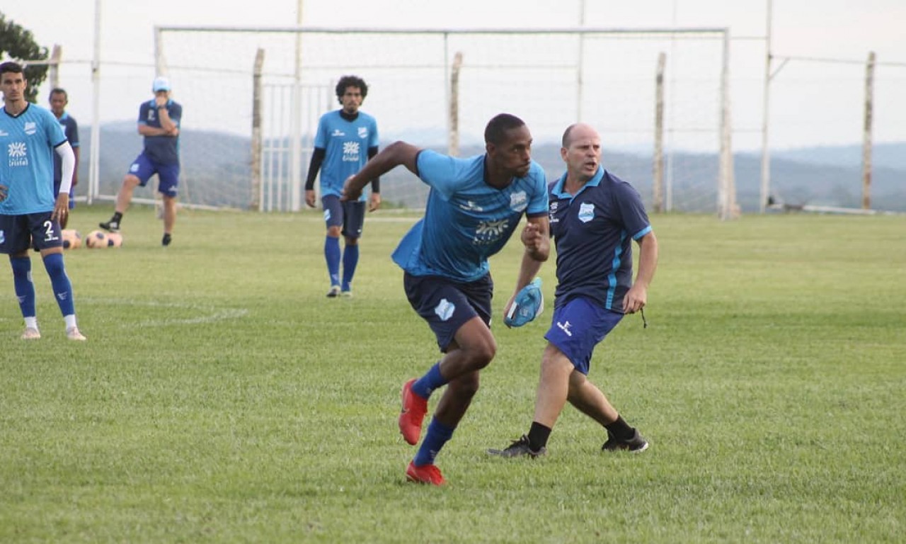 Atacante Pedro Gabriel chegou na reta final da temporada 2020, mas não chegou a estrear pela raposa em 2021 | foto: Diogo Moura / Grêmio Anápolis