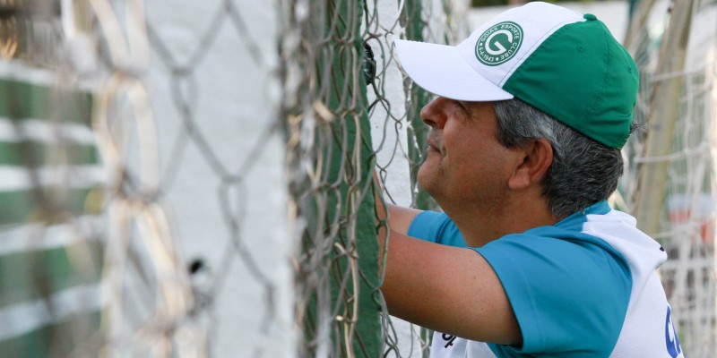 O técnico Ney Franco acredita que precisa vencer pelo menos metade dos compromissos