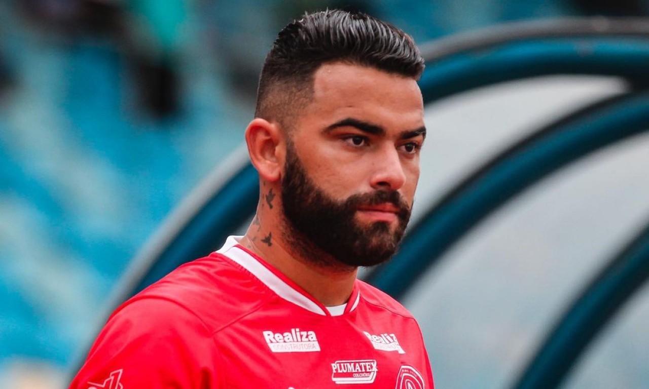 Em 2019, Íkaro passou pela Anapolina, onde fez oito jogos e marcou quatro gols | Foto: Heber Gomes