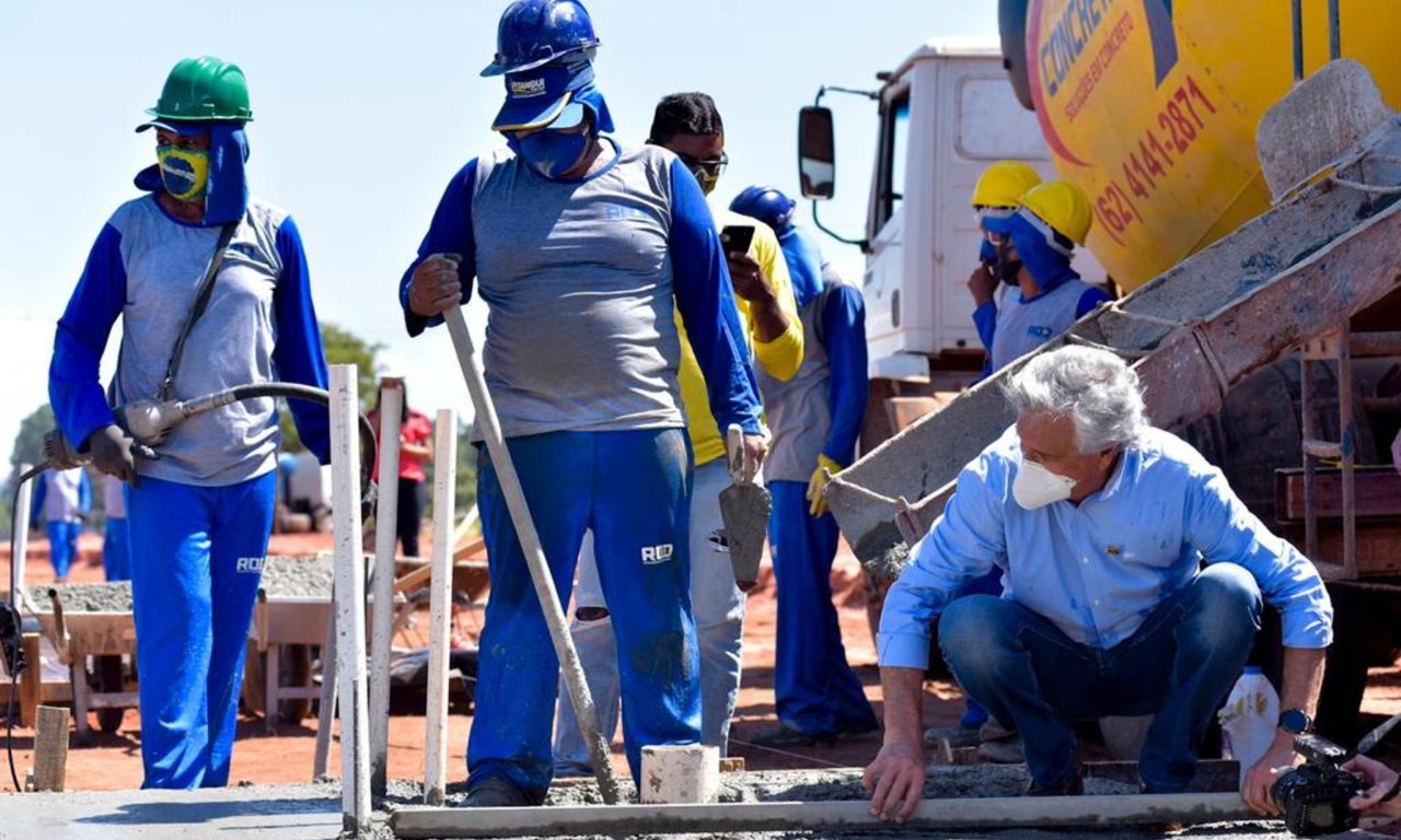 Durante evento, governador anunciou a expansão da política habitacional no Estado | Foto: Divulgação