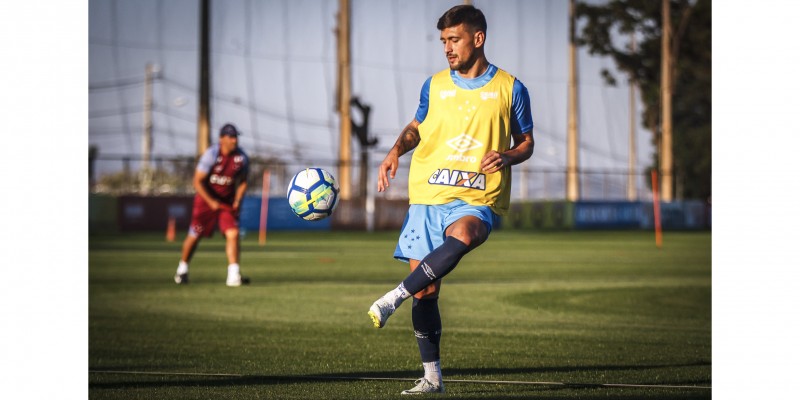 Em boa fase, Arrascaeta comanda o Cruzeiro no contra o Flamengo, que acontece no Mineirão