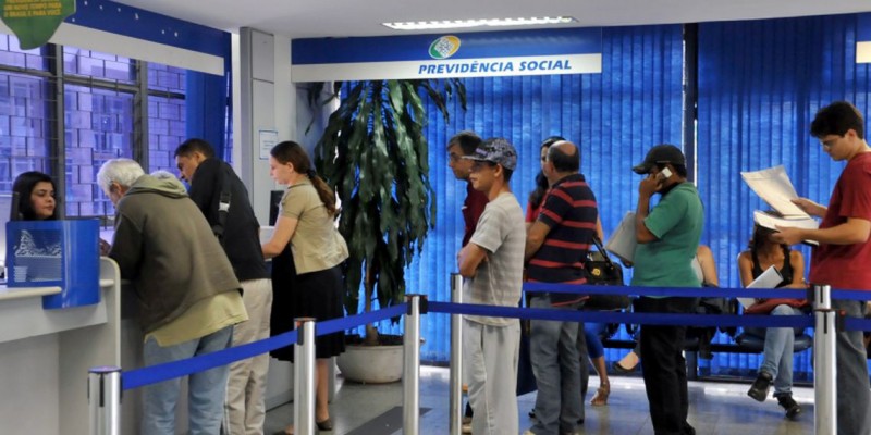 O cálculo das aposentadorias por tempo de contribuição vai mudar a partir de segunda-feira (31) (Foto: Divulgação/Antônio Cruz/Agência Brasil) 