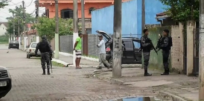 Militares são presos suspeitos de receber dinheiro do tráfico (Foto: Divulgação) 