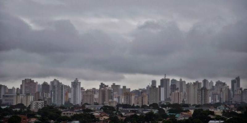 Quinta-feira nublada e com pancadas de chuvas em Goiás (Foto: Divulgação) 