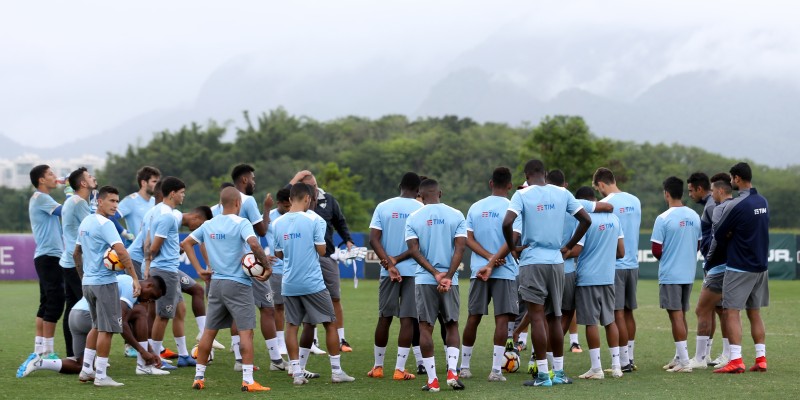 O Fluminense é um dos times que lutam contra o descenso, e precisam superar crise para escapar