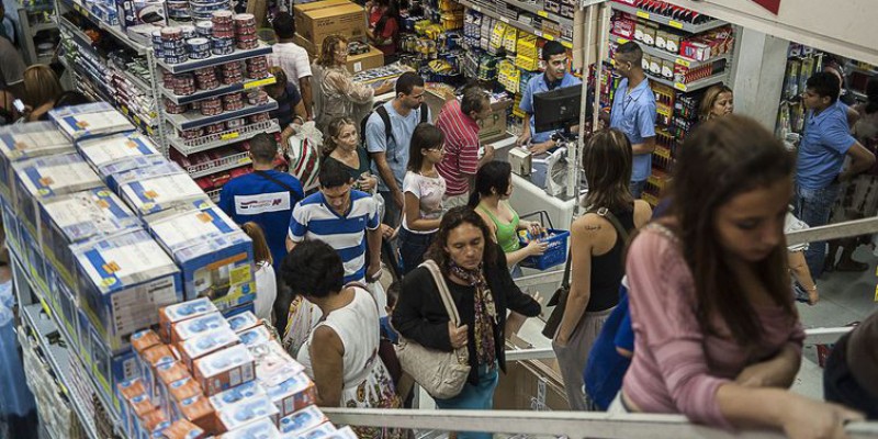 Comércio foi um dos principais responsáveis pela expansão do PIB. Setor cresceu 1,3% (Foto: Marcelo Camargo/Agência Brasil/EBC)