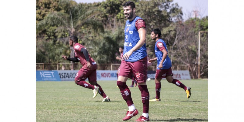 Capitão, Wesley Matos vai liderar os titulares do Tigre em importante confronto