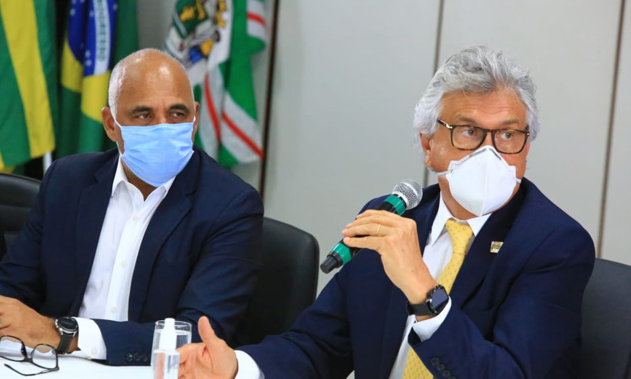Houve reunião com comitiva do Governo de Goiás e equipe técnica da Saúde que demonstrou haver segurança para manter atividades em funcionamento por mais 14 dias | Foto: Wesley Costa