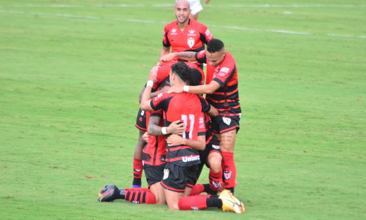 Com coletividade rubro-negra , Dragão não toma sustos e aplica goleada já com a vaga quase garantida na semifinal | Foto: Afonso Cardoso
