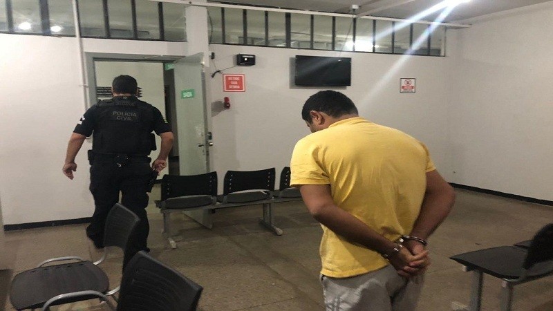 Foi preso um indivíduo que determinava o roubo e o desmanche de veículos. (Foto: Crédito/ PC)