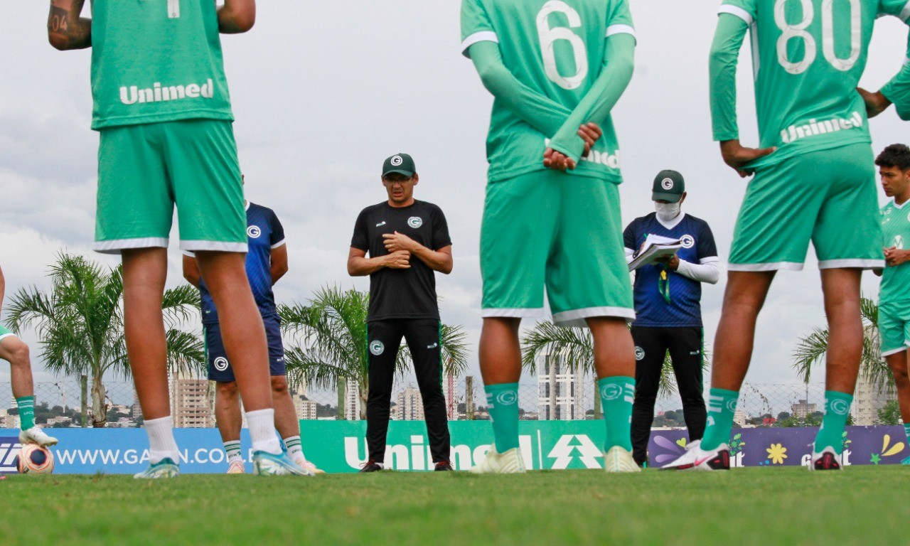 Equipe esmeraldina busca novamente uma vitória após duas derrotas seguidas; treinadores devem promover mudanças | Foto: Rosiron Rodrigues / Goiás EC