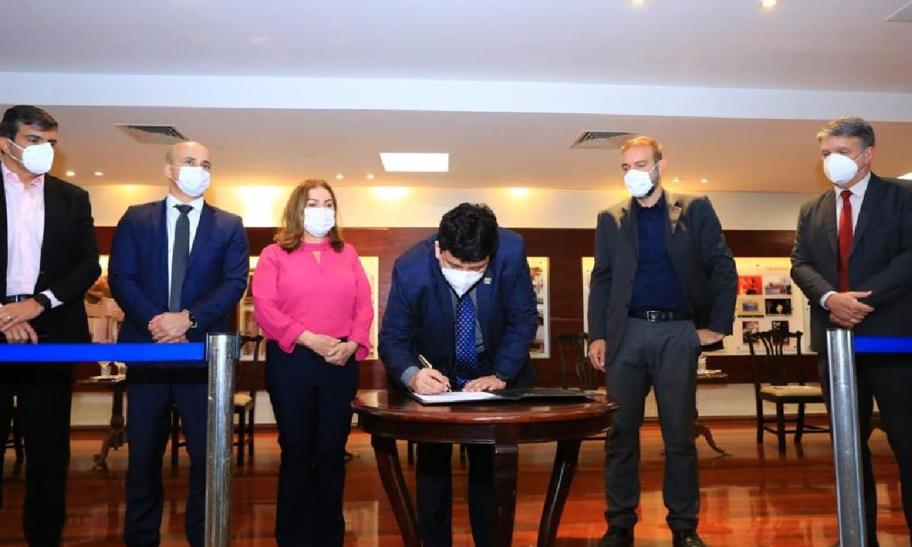 Plataforma tecnológica permitirá acesso gratuito a livros por estudantes da rede pública estadual. | Foto: Divulgação