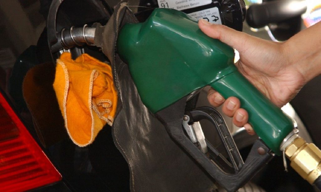 Imagem Ilustrando a Notícia: Inflação de julho foi puxada por preços da gasolina e eletricidade