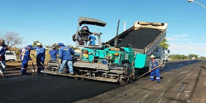 Imagem Ilustrando a Notícia: Prefeitura reativa pedreira para acelerar obras de infraestrutura