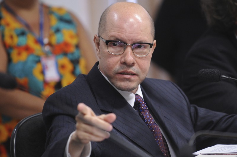 Imagem Ilustrando a Notícia: STF anula provas contra o ex-senador goiano Demóstenes Torres