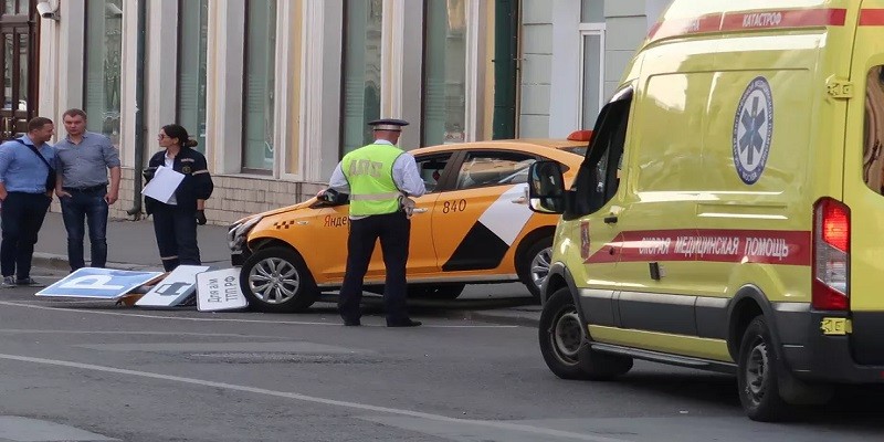 Imagem Ilustrando a Notícia: Táxi atropela torcedores perto da Praça Vermelha, em Moscou