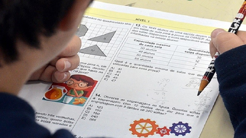 Imagem Ilustrando a Notícia: Olimpíada de Matemática aplica prova para 1,5 milhão de estudante
