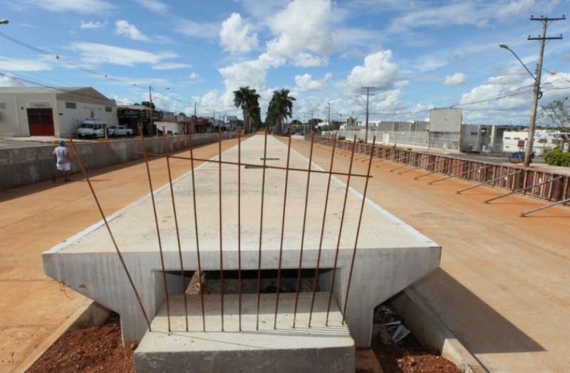 Imagem Ilustrando a Notícia: Ministro das Cidades visita Goiânia para discutir retomada das obras