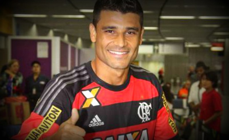 Imagem Ilustrando a Notícia: Jogador Ederson, do Flamengo, é diagnosticado com câncer