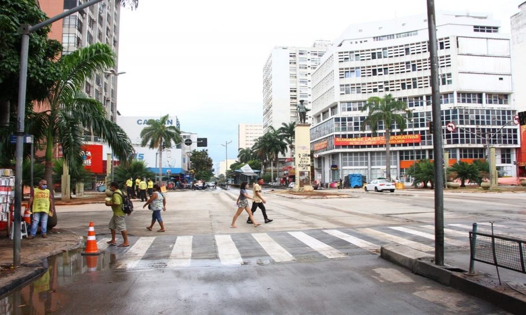 Imagem Ilustrando a Notícia: Prefeitura inicia nesta quarta-feira mais obras do BRT na Av. Goiás; confira os desvios
