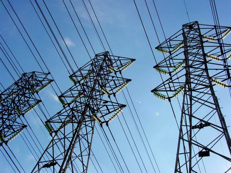 Imagem Ilustrando a Notícia: Aneel reduz tarifas de distribuidoras de energia em Goiás e São Paulo