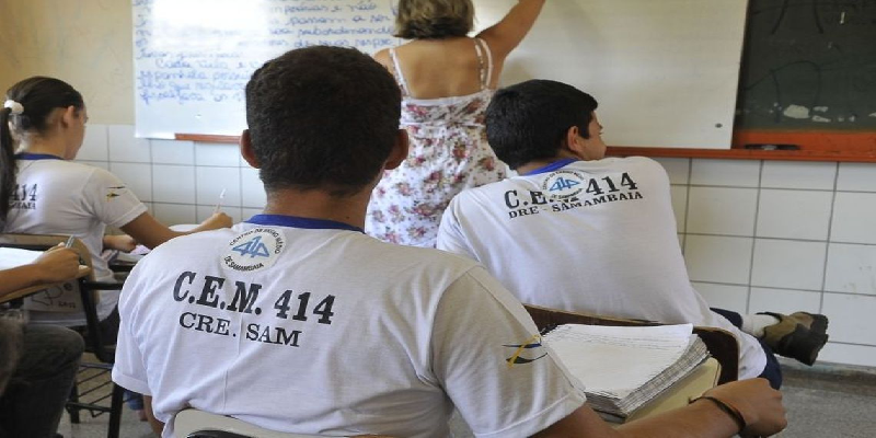Imagem Ilustrando a Notícia: Brasil tem mais de 2,5 milhões de professores