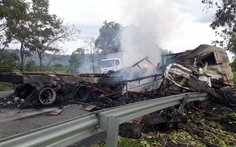 Imagem Ilustrando a Notícia: Incêndio em veículos de carga aumenta nas rodovias