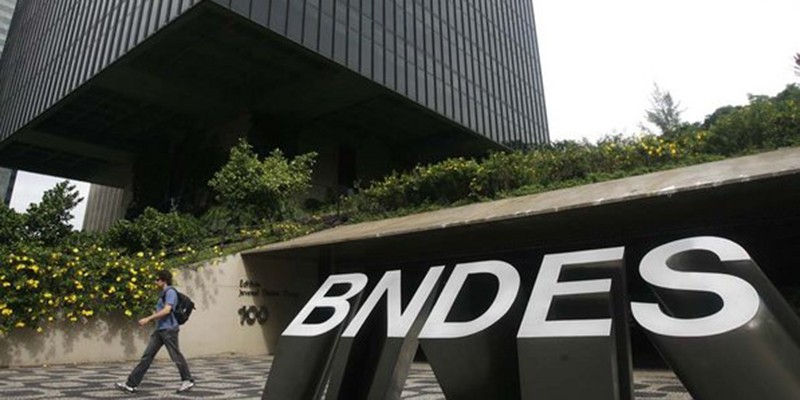 Imagem Ilustrando a Notícia: BNDES empresta R$ 30 milhões para empresa de água de Manaus