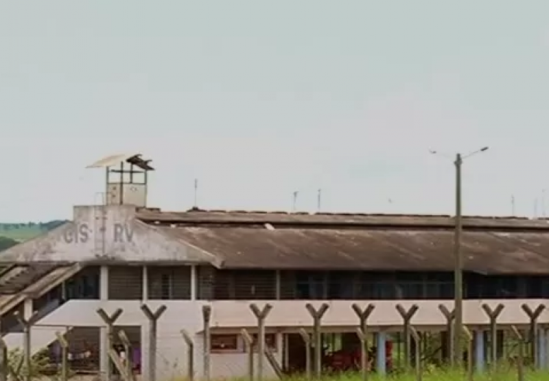 Imagem Ilustrando a Notícia: Cerca de treze presos fogem da Penitenciária de Rio Verde