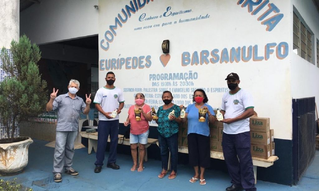 Imagem Ilustrando a Notícia: Mesa Brasil entrega 300 quilos de alimentos a instituição beneficente, em Goiânia