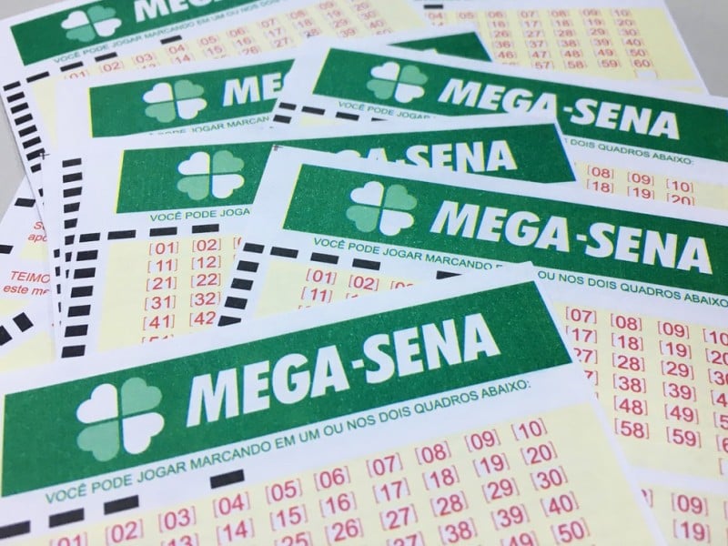 Imagem Ilustrando a Notícia: Mega-Sena deve pagar R$ 19 milhões nesta quinta-feira (9)