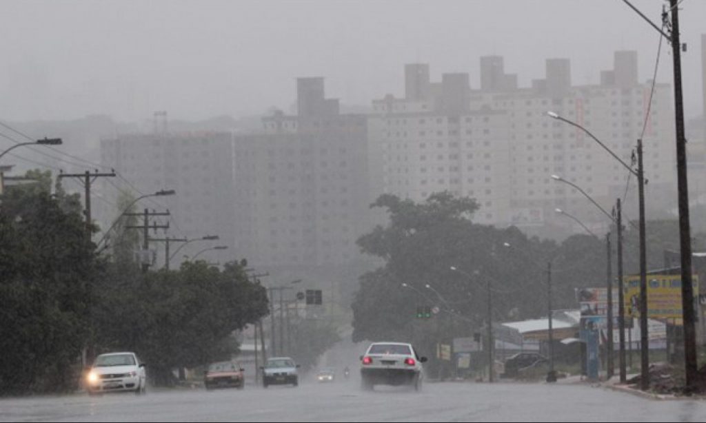 Imagem Ilustrando a Notícia: Pesquisa aponta 90% de chance de chuva em Goiânia para esta quinta-feira (26)