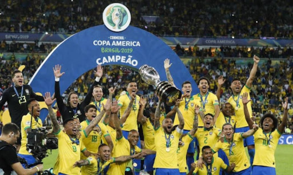 Imagem Ilustrando a Notícia: Eurocopa e Copa América são transferidas para 2021; Mundial de Clubes também tem datas alteradas