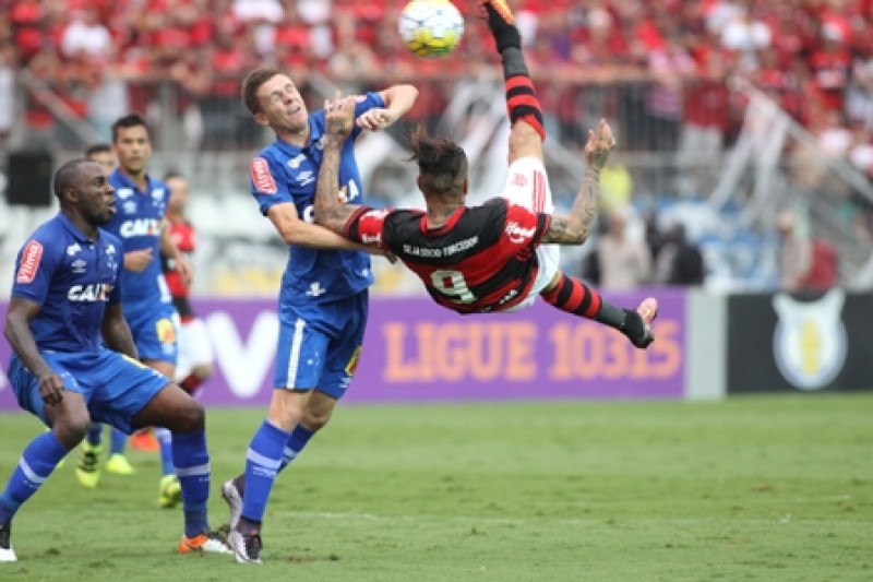Imagem Ilustrando a Notícia: Flamengo faz virada com estilo