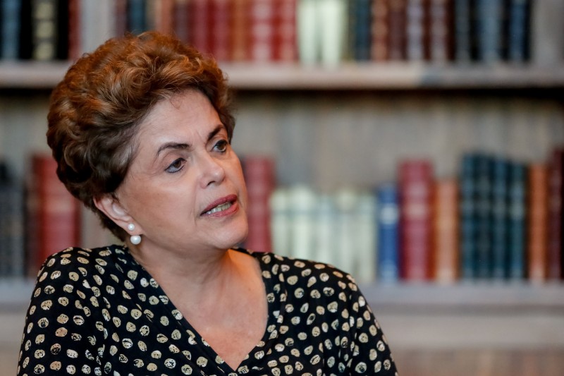 Imagem Ilustrando a Notícia: Aliados preparam defesa de Dilma no processo de Impeachment