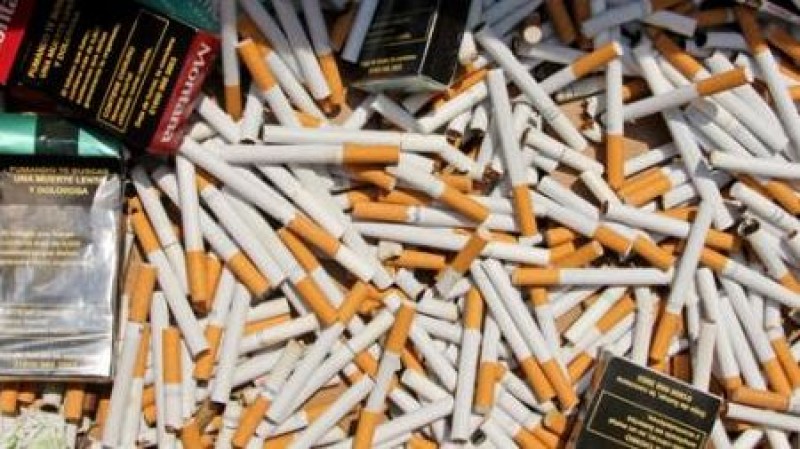 Imagem Ilustrando a Notícia: Polícia apreende 920 mil maços de cigarros contrabandeados