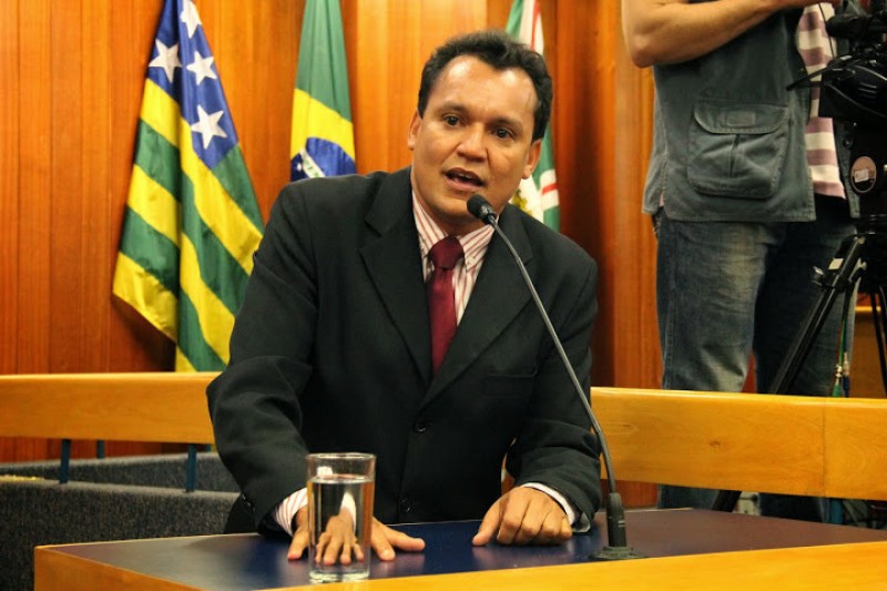 Imagem Ilustrando a Notícia: Felisberto reassume mandato na Câmara