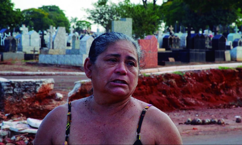 Imagem Ilustrando a Notícia: Às vésperas do Finados, depredações em cemitério de Goiânia preocupam
