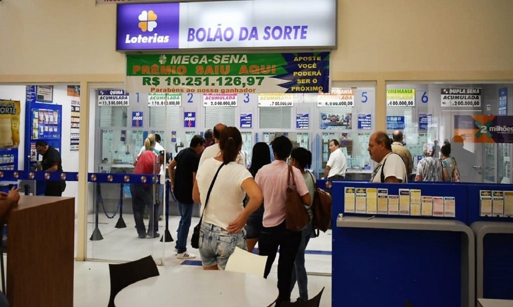 Imagem Ilustrando a Notícia: Duas apostas acertam a Mega-Sena e ganham mais de R$ 26 milhões