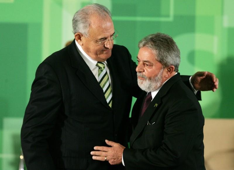 Imagem Ilustrando a Notícia: Ex-ministro do Supremo critica votação de habeas corpus de Lula