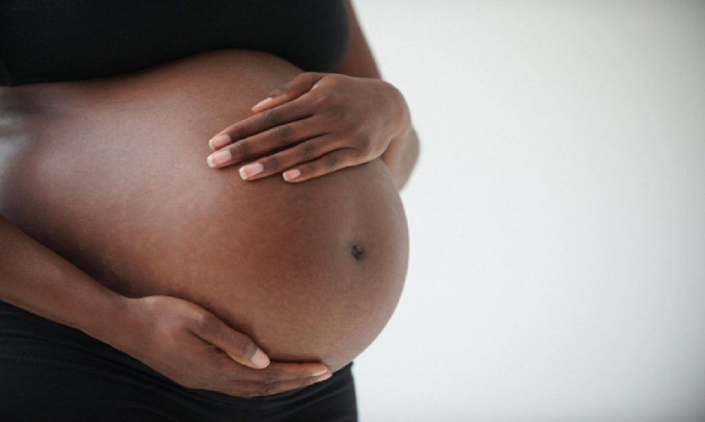 Imagem Ilustrando a Notícia: Cuidados diários na gravidez podem evitar manchas e ressecamento da pele